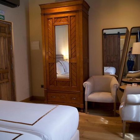 Hotel Boutique Casa Del Comendador Навалькарнеро Екстер'єр фото